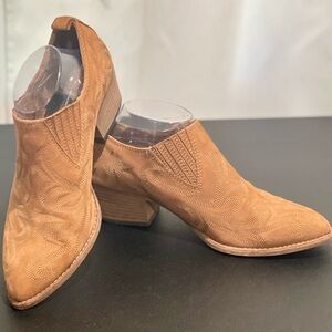 Dolce Vita Samson Women's Tan Leather Ankle Boots Embroidered Detail